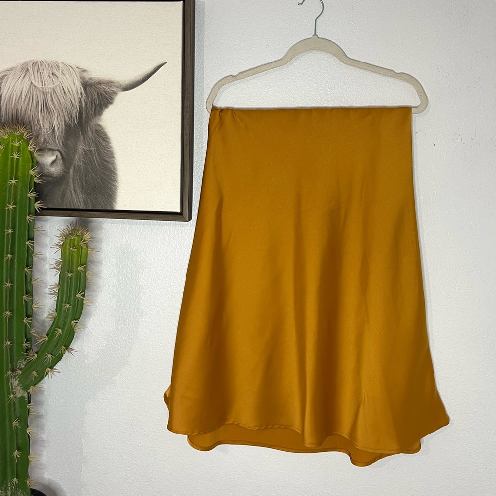 Satin skirt